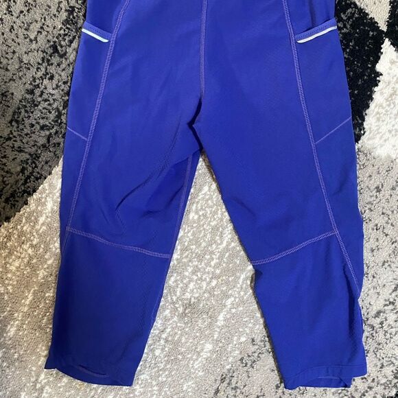 Womens ATHLETA Dobby Be Free Knicker Electric  Blue Crop Legging Capri Size XS. - Picture 6 of 8